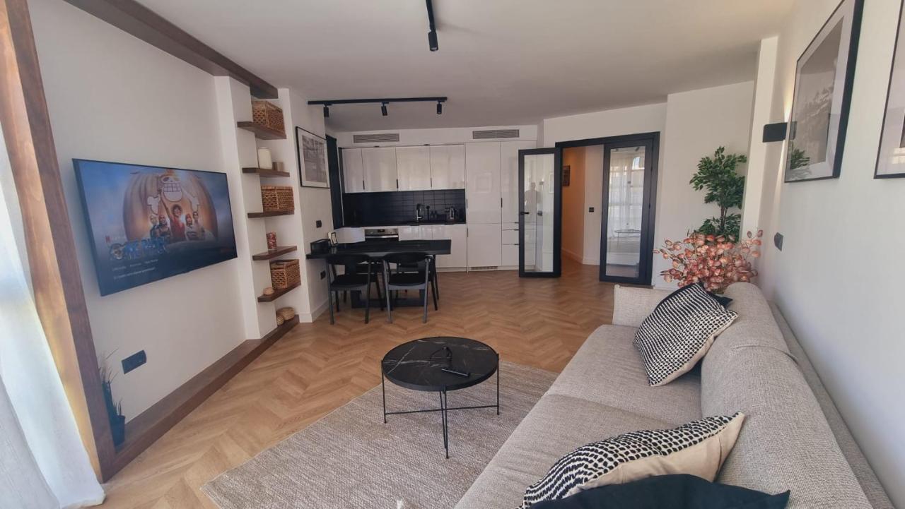Luxe Appartement In Het Centrum Van Malaga Met Gratis Parkeerplek! Eksteriør billede